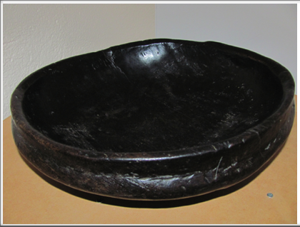 Hand Carved Wooden Tuareg 
Food Bowl    W33cm
$225    SOLD
